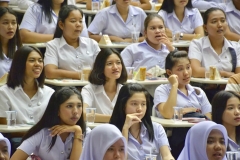 39310957_249563742362911_6333739815590166528_n